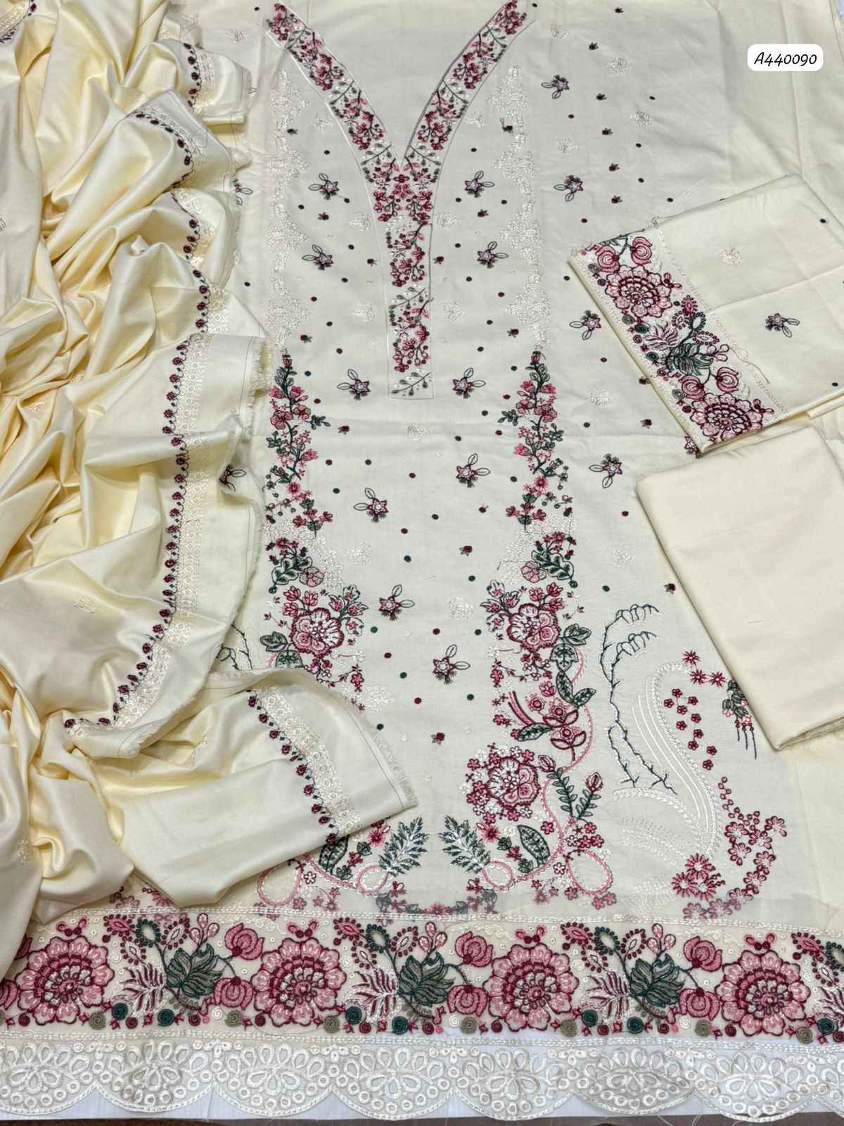 Ikhwan Replica – Qalamkahar 3-Piece Casual Winter Collection | Code 2079 | Pure Dhanak Embroidered Suit with Shawl